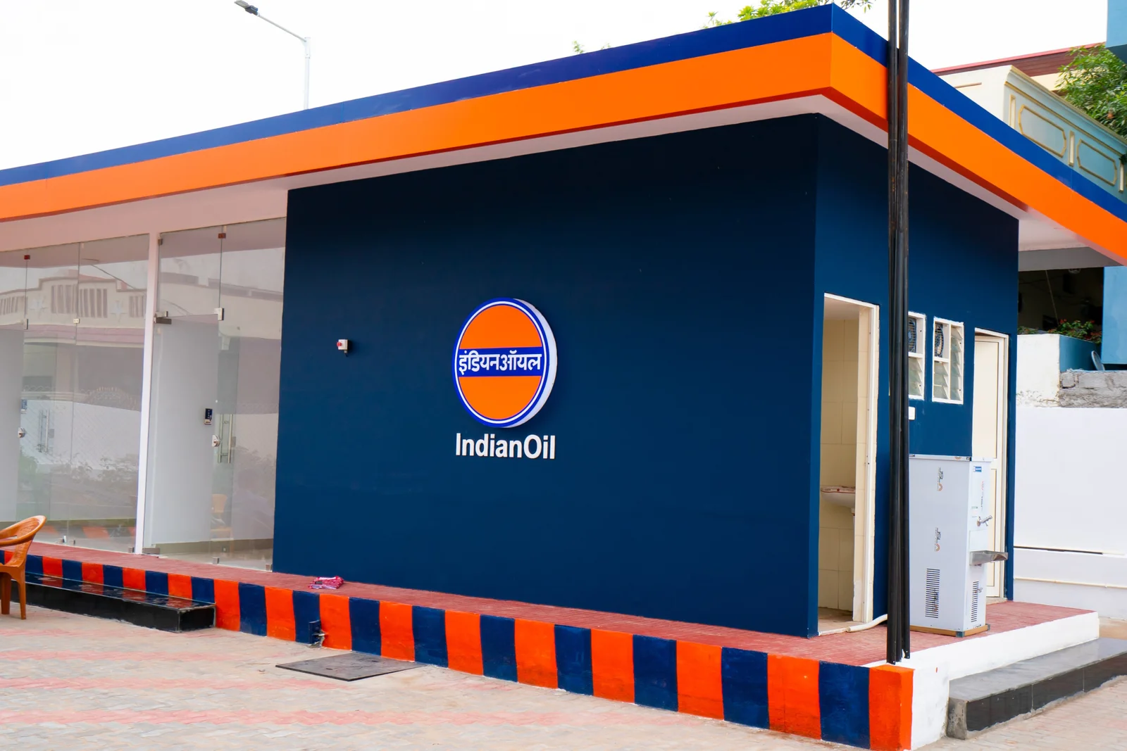 Retail-Outlets-for-Oil-Gas-Sector